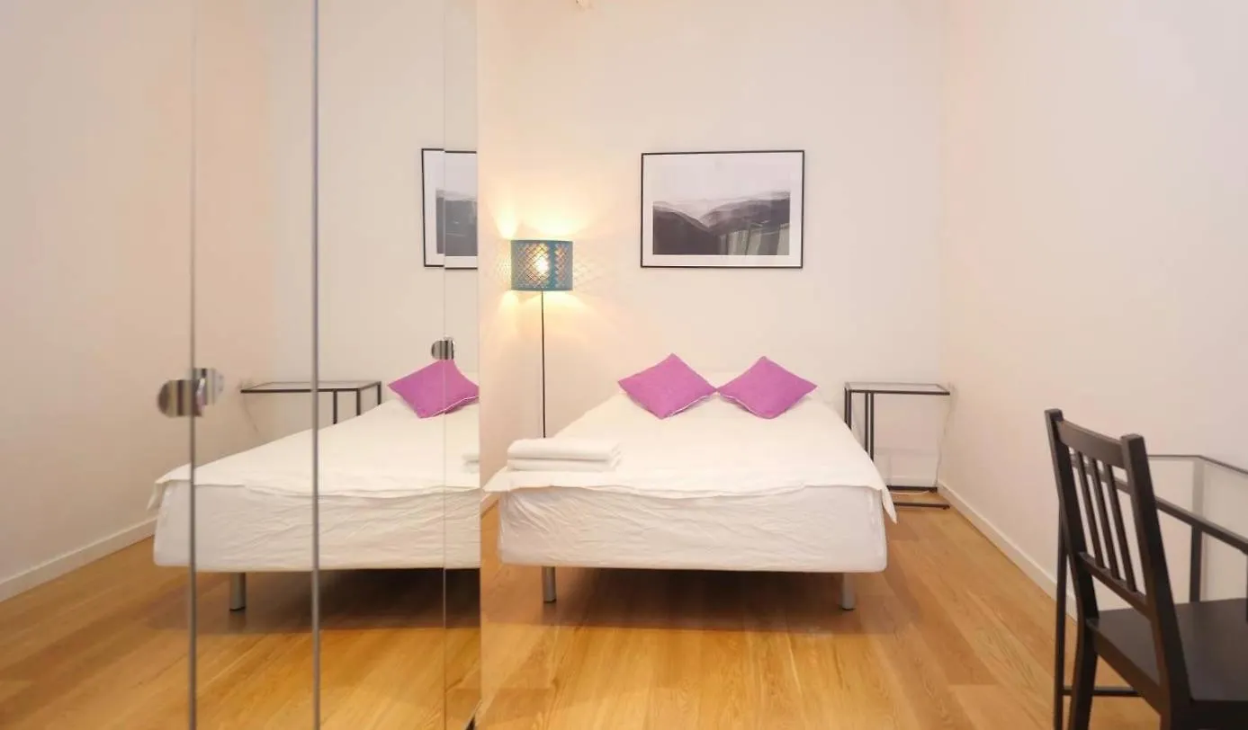 Oasis Apartments & Studios Old Town Center バルセロナ