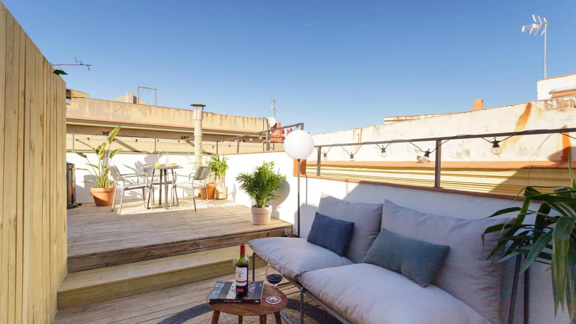 Oasis Apartments & Studios Old Town Center バルセロナ 0*,