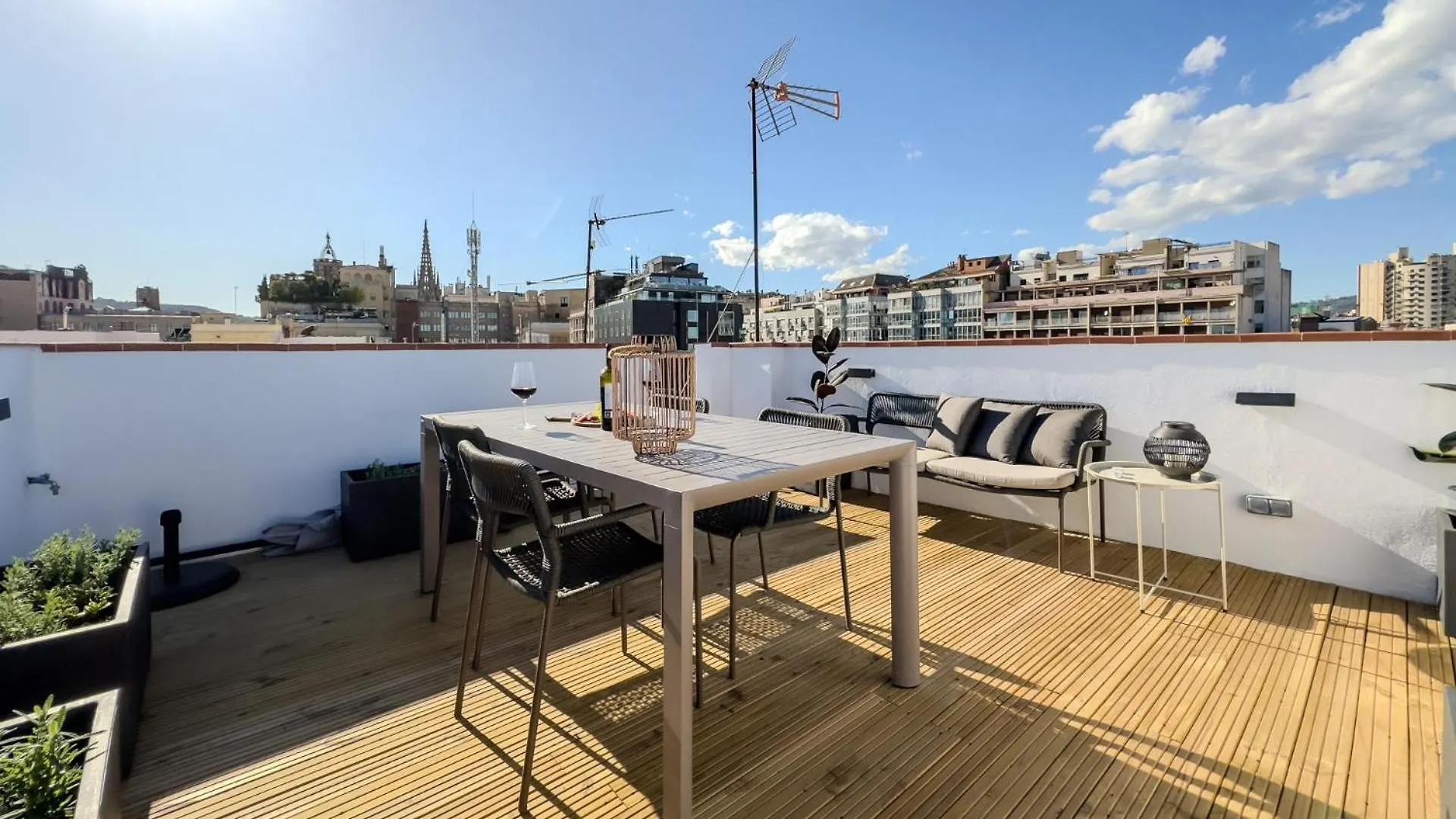 Oasis Apartments & Studios Old Town Center バルセロナ