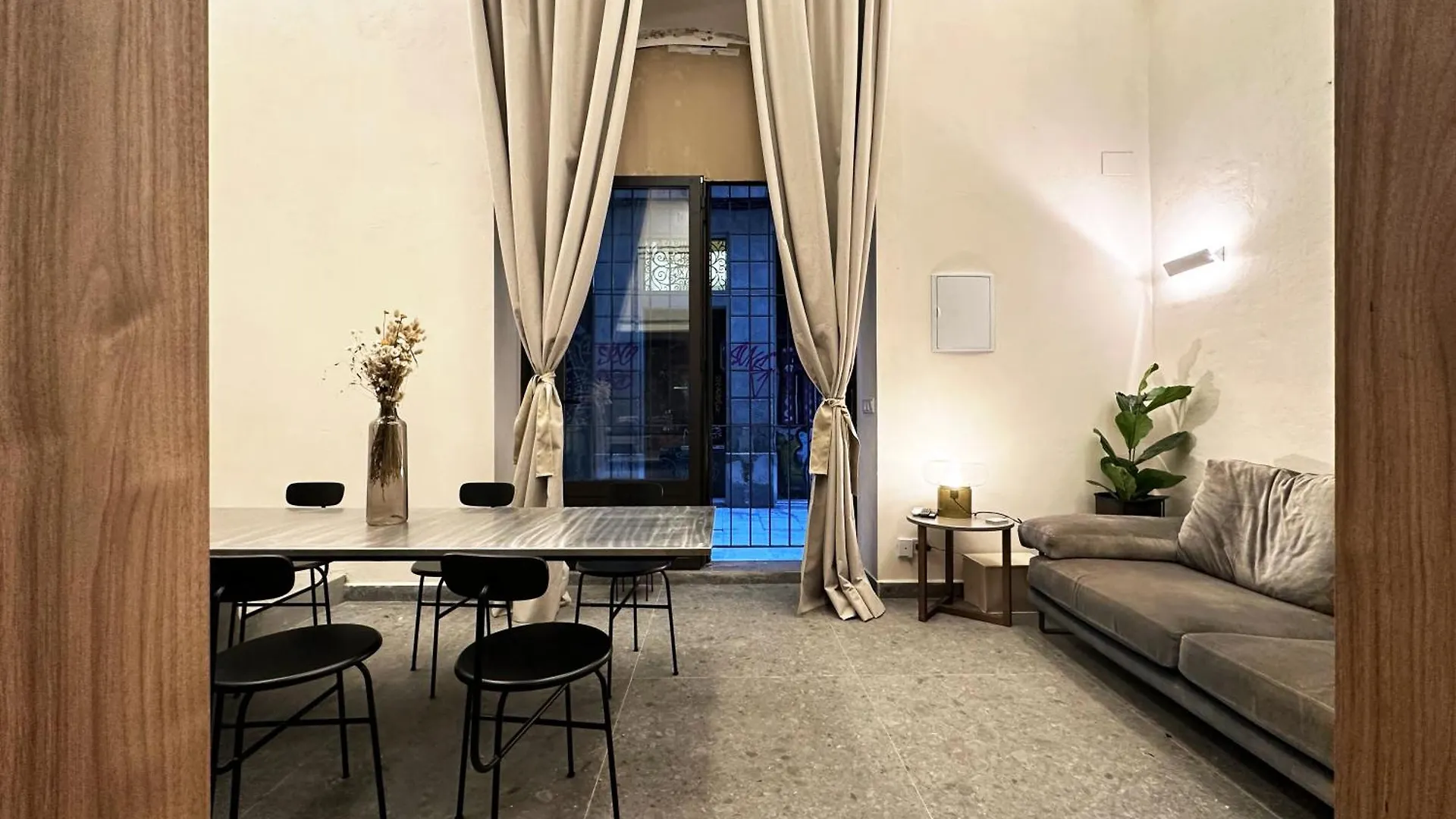 Oasis Apartments & Studios Old Town Center バルセロナ