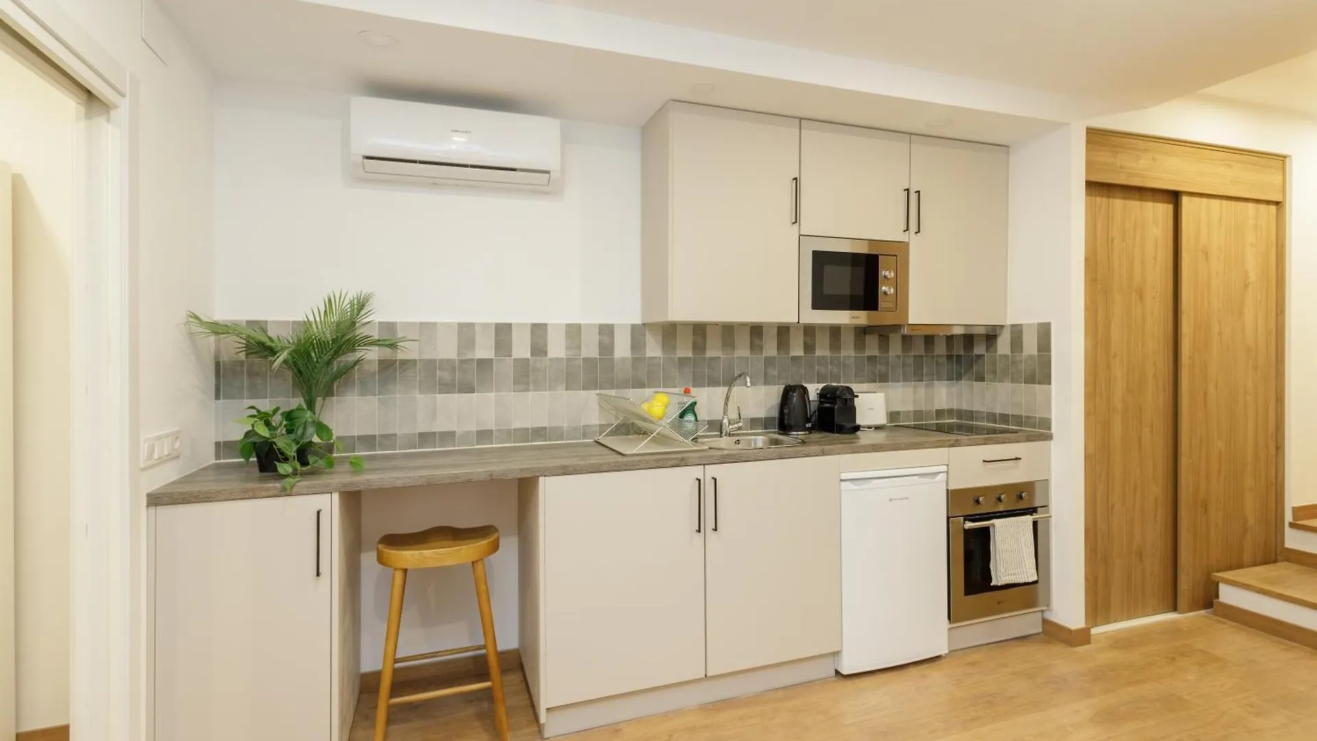 Oasis Apartments & Studios Old Town Center バルセロナ